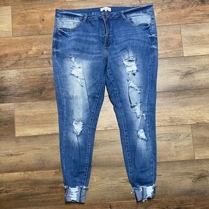 Chic Soul Destroyed Skinny Jean